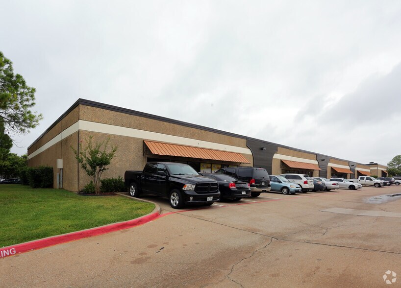 1223 E Corporate Dr, Arlington, TX for sale - Primary Photo - Image 1 of 1