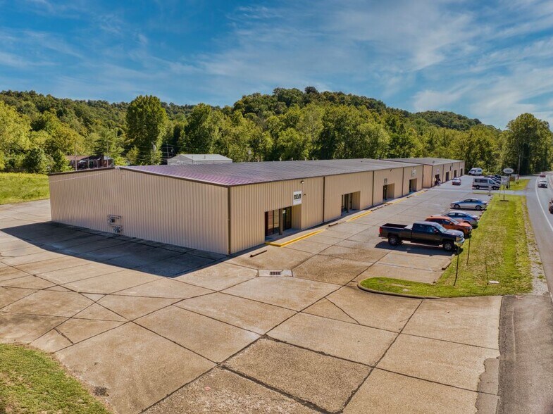 2242 Williams Hwy, Williamstown, WV à vendre - Photo du bâtiment - Image 3 de 11