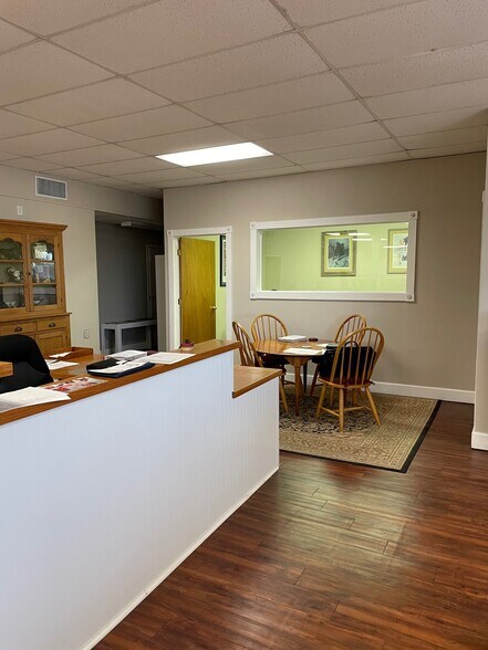 25 Meadowland, Universal City, TX à louer - Photo du bâtiment - Image 3 de 7