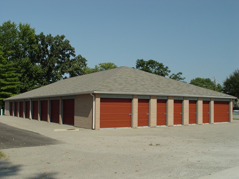 102 Railroad St, Milford Center, OH à vendre - Photo principale - Image 1 de 1