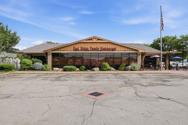 More details for 1925 E Ridge Rd, Rochester, NY - Retail for Sale