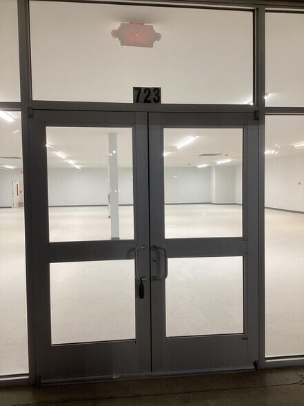 1203 W Base St, Madison, FL à louer - Photo du bâtiment - Image 2 de 6