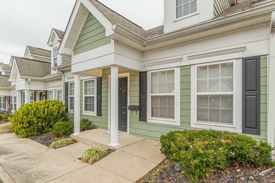 500 Lanier Ave W, Fayetteville, GA à louer - Photo du bâtiment - Image 3 de 42