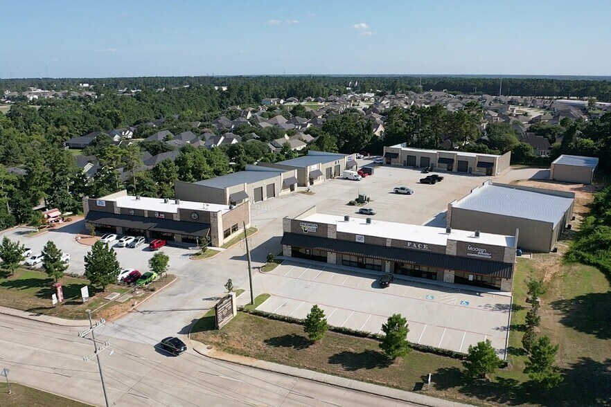 1905 Longmire Rd, Conroe, TX à louer - Photo du bâtiment - Image 3 de 50