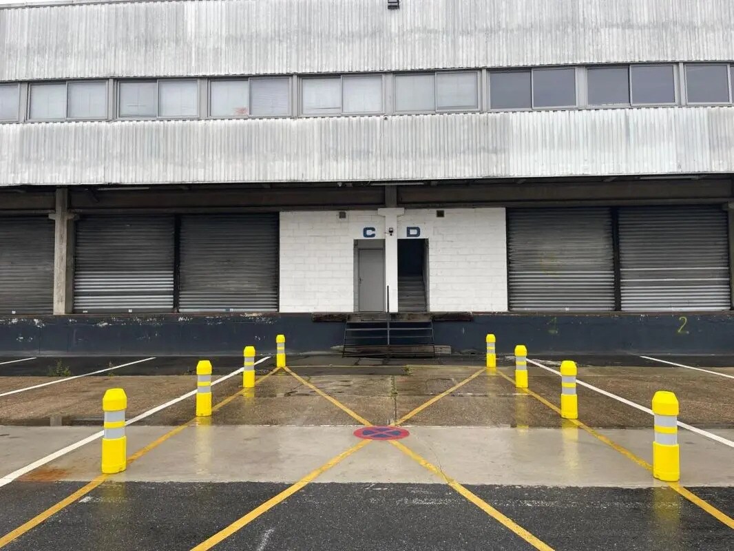 Industrial in Aulnay-sous-Bois for lease Building Photo- Image 1 of 71