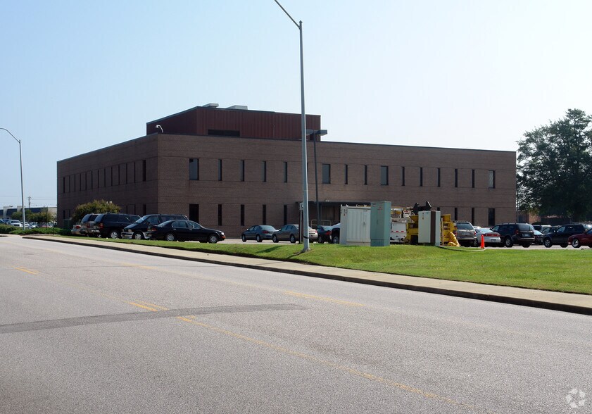 200 Dozier Blvd, Florence, SC à louer - Photo du bâtiment - Image 2 de 6