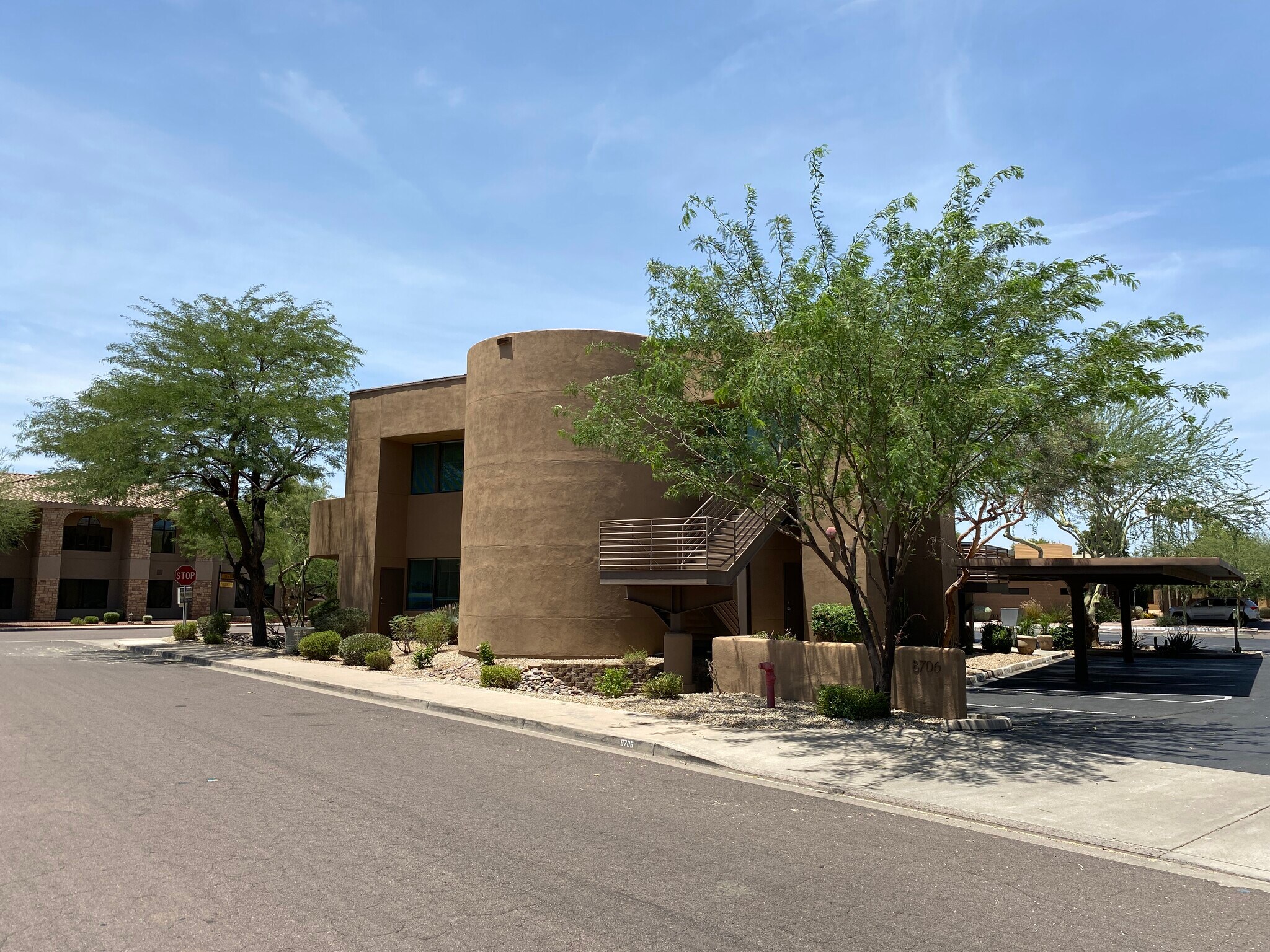 8706 E Manzanita Dr, Scottsdale, AZ à vendre Photo du bâtiment- Image 1 de 1