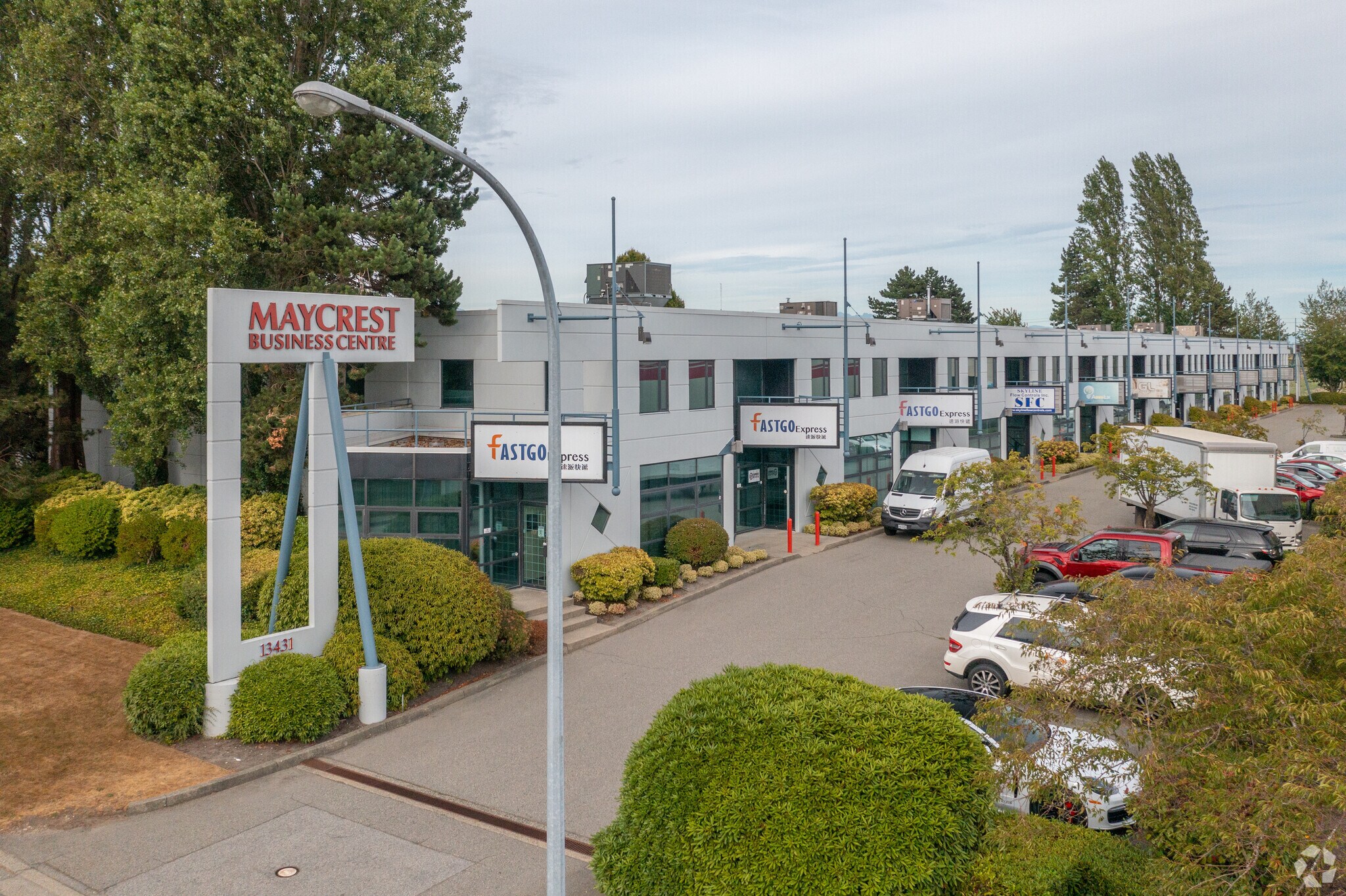 13431 Maycrest Way, Richmond, BC à louer Photo du bâtiment- Image 1 de 6