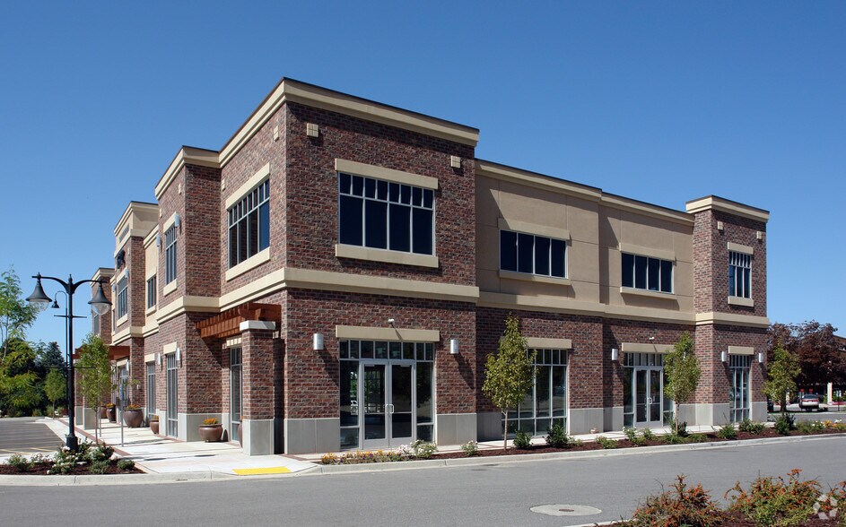 1560 Renaissance Towne Dr, Bountiful, UT à louer - Photo du bâtiment - Image 3 de 3