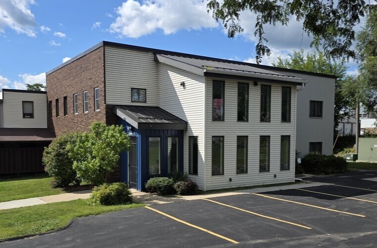 1130 Sextonville Rd, Richland Center, WI for lease Building Photo- Image 1 of 42