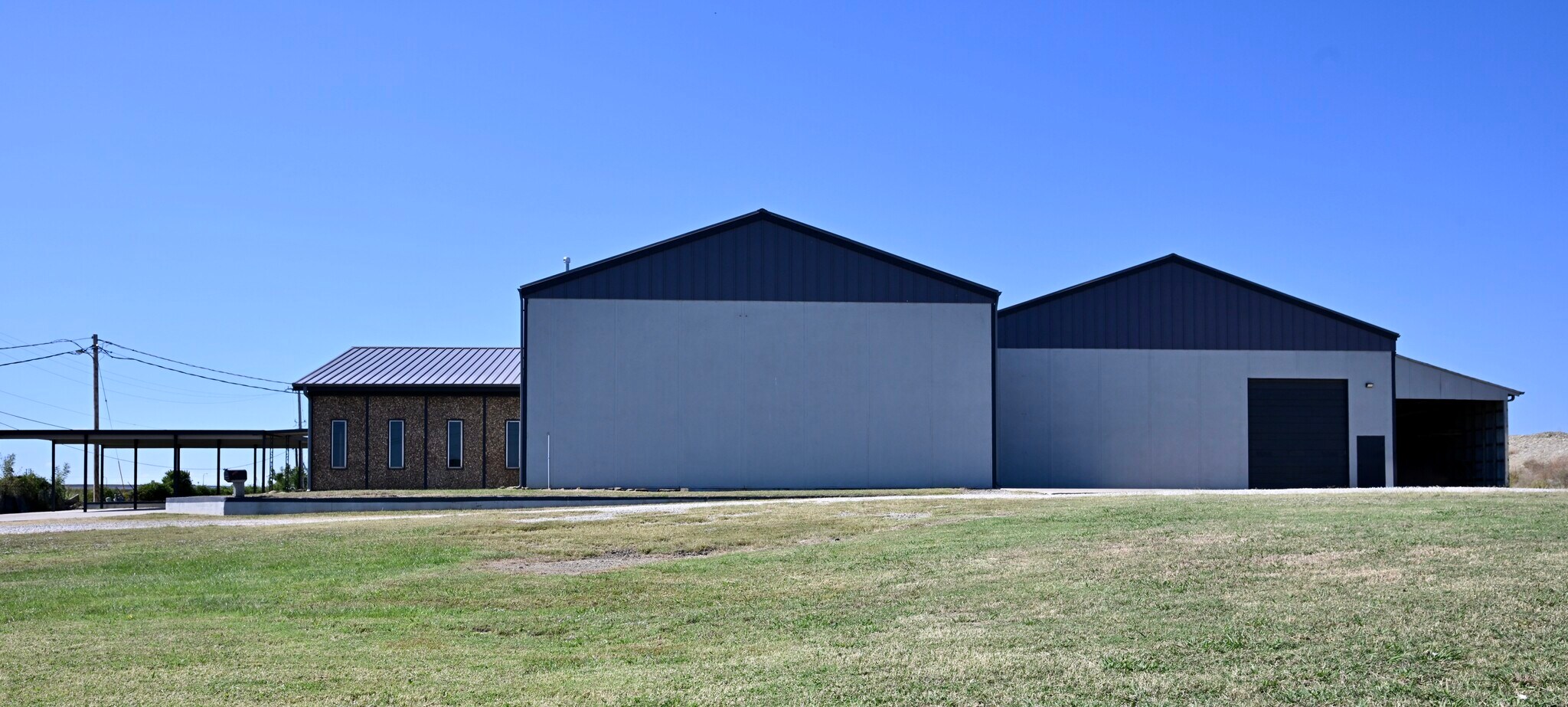 4925 W 50th St, Tulsa, OK à louer Photo du bâtiment- Image 1 de 5