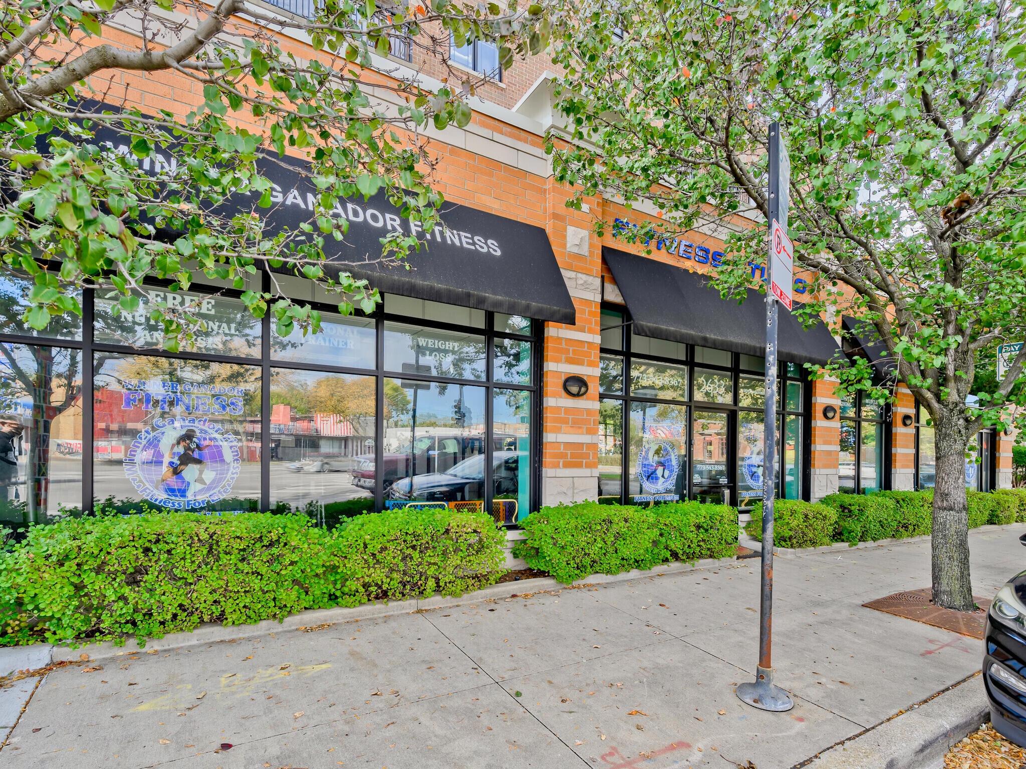 5582 N Lincoln Ave, Chicago, IL for lease Interior Photo- Image 1 of 11