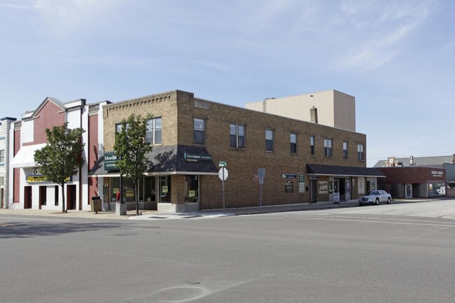 Plus de détails pour 103-107 Loomis St, Ludington, MI - Coworking à louer