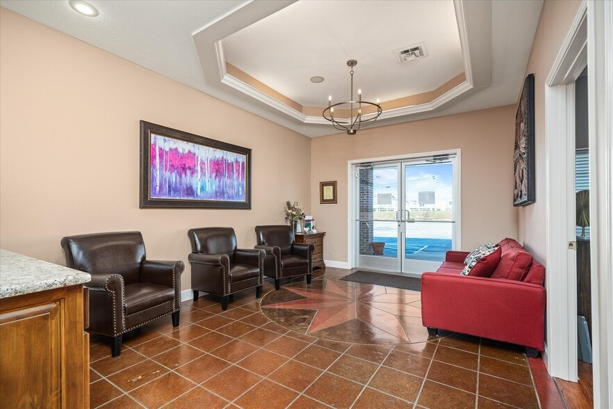 1307 West Ave, Crossville, TN for lease - Primary Photo - Image 2 of 8