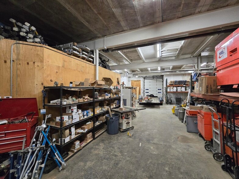 2140-2150 St Clair Ave, Cleveland, OH for sale - Interior Photo - Image 3 of 16