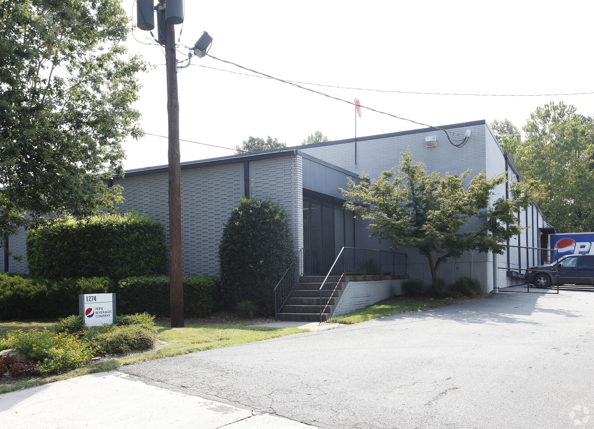 1274 Logan Cir NW, Atlanta, GA for lease Primary Photo- Image 1 of 3