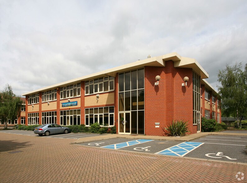 Britannia Rd, Waltham Cross à louer - Photo du bâtiment - Image 1 de 2