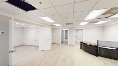 6709 Ridge Rd, Port Richey, FL for lease Interior Photo- Image 2 of 7