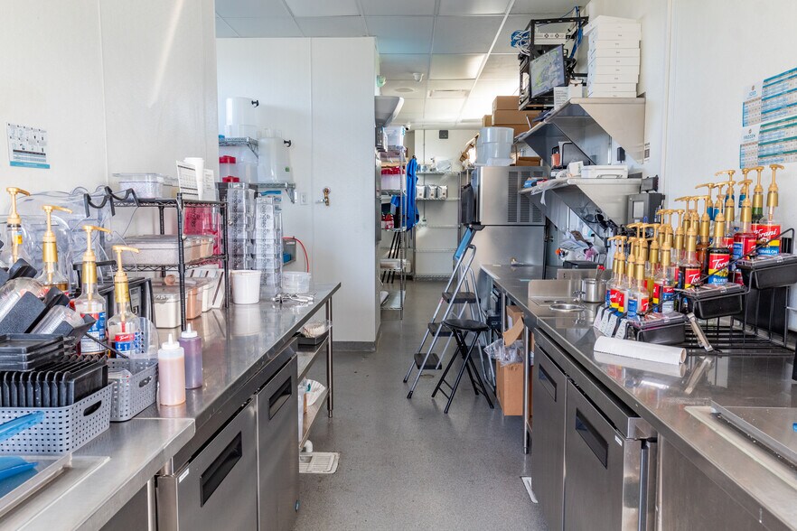 3 Waterfall Dr, Saco, ME à vendre - Photo du bâtiment - Image 2 de 9