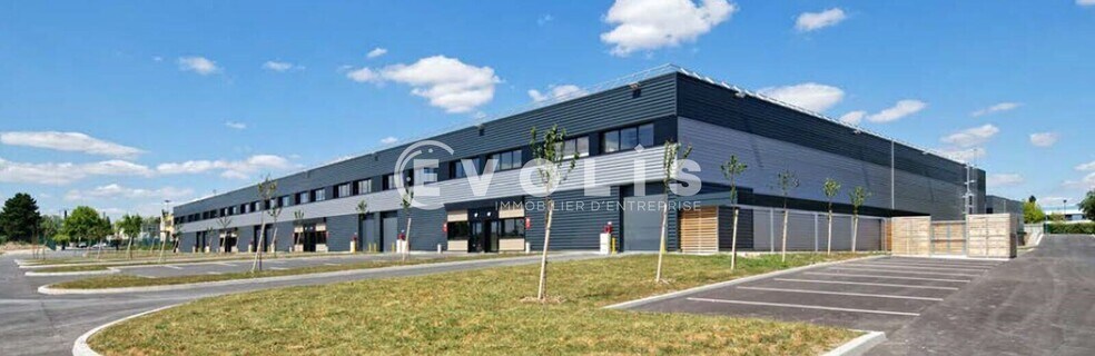 Flex in Aulnay Sous Bois for lease - Building Photo - Image 1 of 1