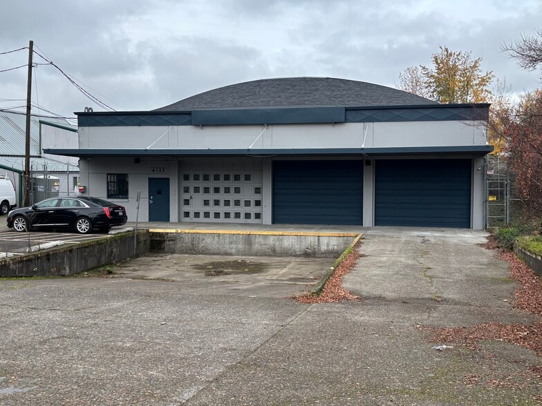 6125 NE Portland Hwy, Portland, OR for lease - Building Photo - Image 1 of 5