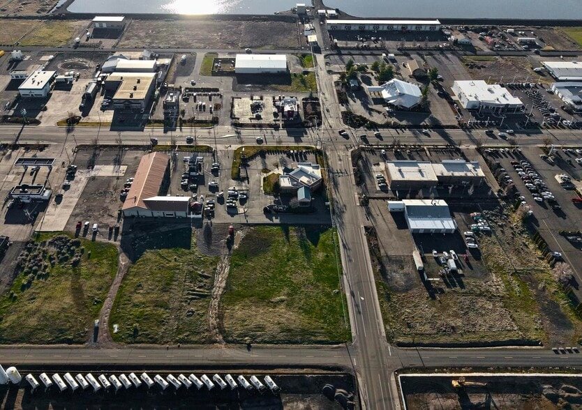 0 Broadmore St, Klamath Falls, OR à vendre - Aérien - Image 2 de 6