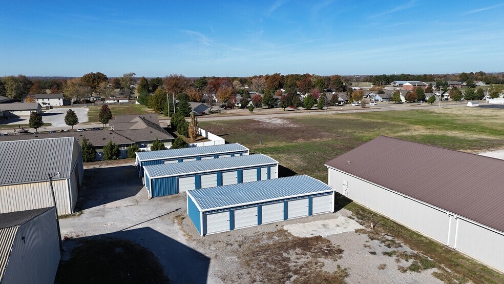 1701 1/2 N Market St, Sparta, IL à vendre - Photo du bâtiment - Image 2 de 7