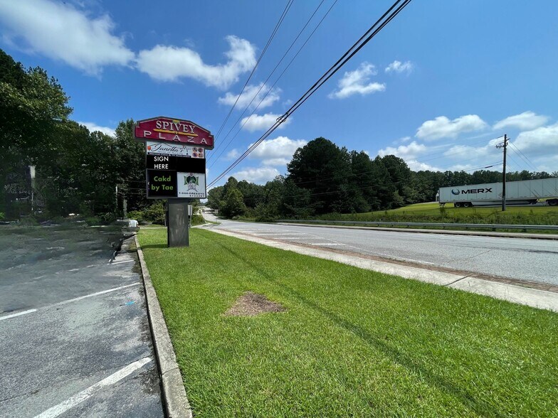 1423 Stockbridge Rd, Jonesboro, GA à louer - Photo du bâtiment - Image 3 de 4