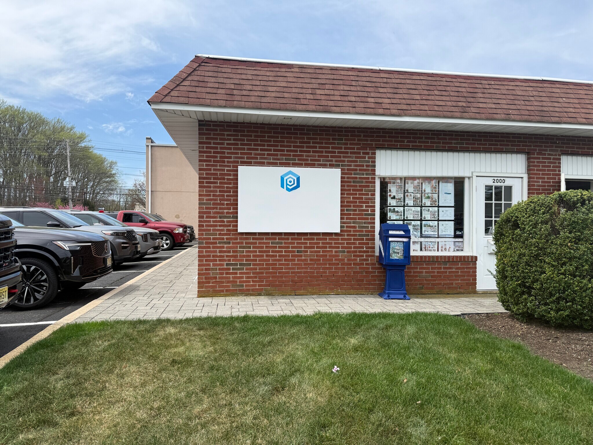 2000-2002 Bellmore St, Oakhurst, NJ for lease Building Photo- Image 1 of 8