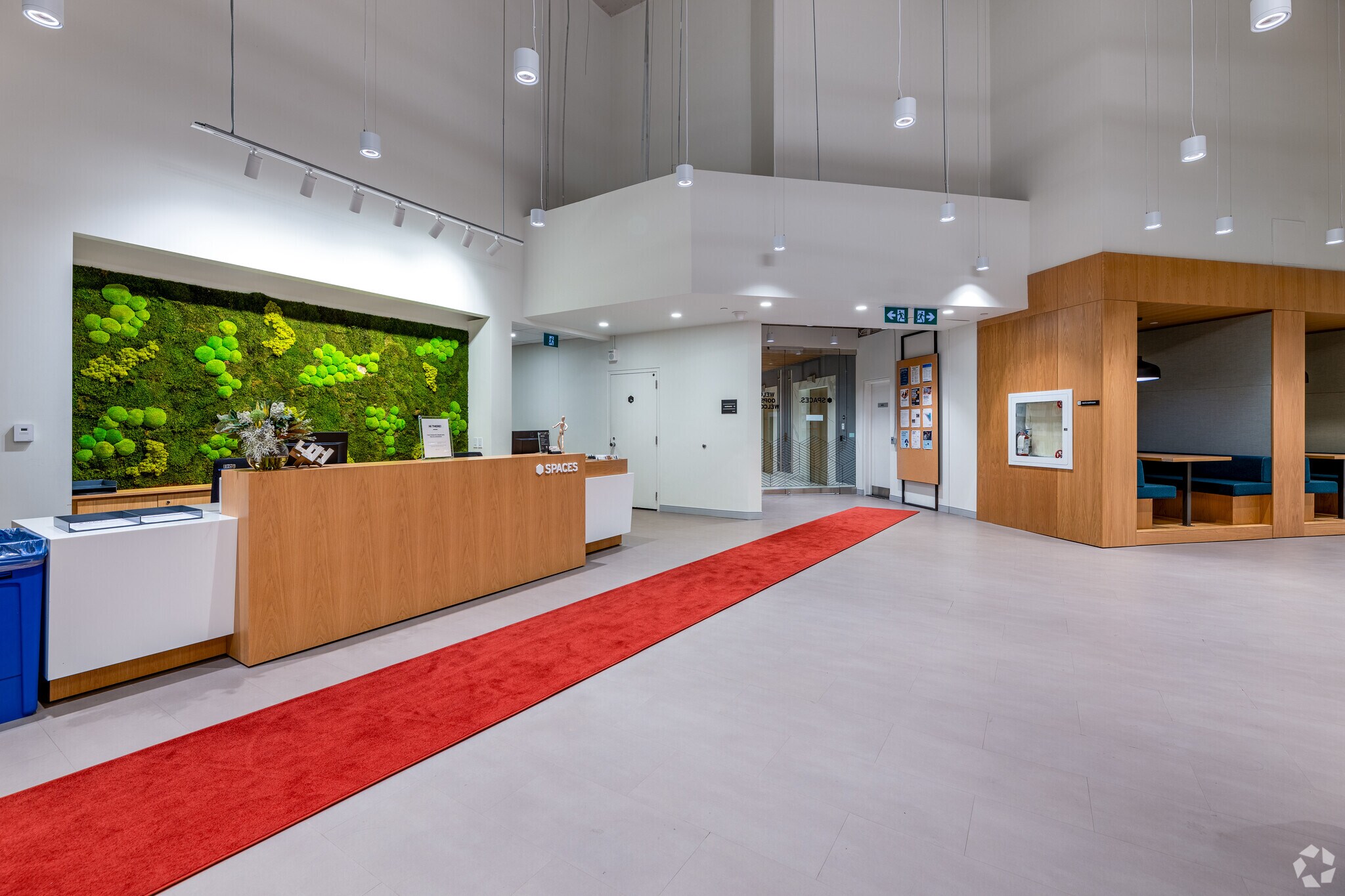200 Bay St, Toronto, ON M5J 2J2 - Regus Royal Bank Plaza | LoopNet Canada