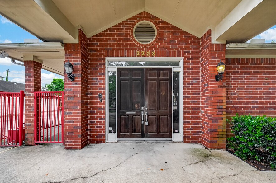2223 Dorrington St, Houston, TX à louer - Photo du bâtiment - Image 2 de 54