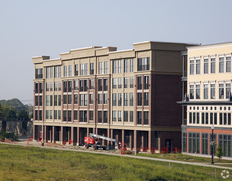 881 3rd Ave SW, Carmel, IN for lease - Building Photo - Image 2 of 39