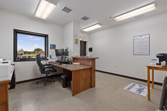 2319 N Plaza Dr, Rapid City, SD for lease Interior Photo- Image 1 of 24