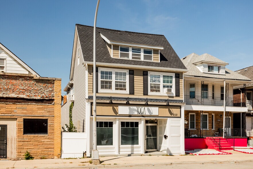 2321 Caniff St, Hamtramck, MI à louer - Photo du bâtiment - Image 3 de 13