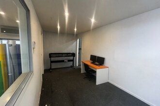 47 Railway Ave, Werribee for lease Interior Photo- Image 2 of 2