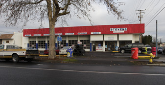 Stevens Auto Repair - Services immobiliers commerciaux