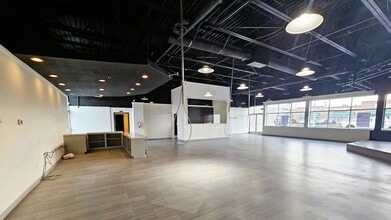 946 Washington Way, Longview, WA à louer Photo intérieure- Image 2 de 6