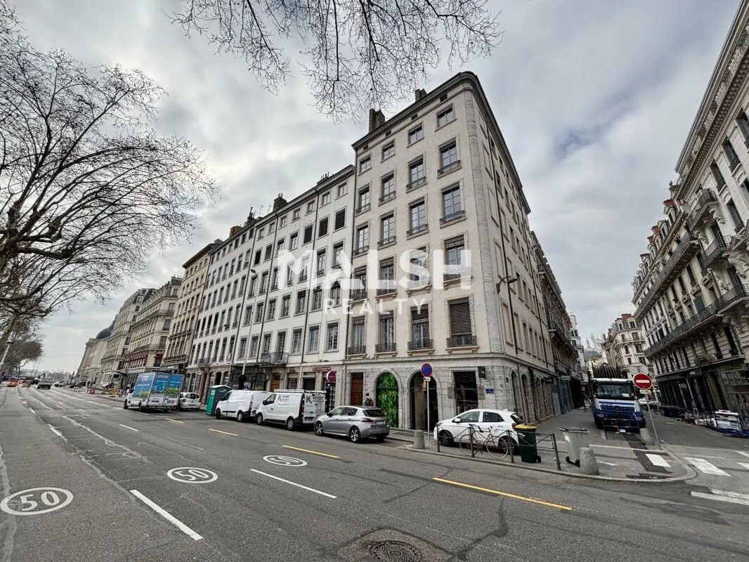 Bureau dans Lyon à vendre Photo du bâtiment- Image 1 de 9