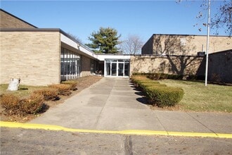 2631 Harvard Ave NW, Canton, OH for lease Building Photo- Image 1 of 18