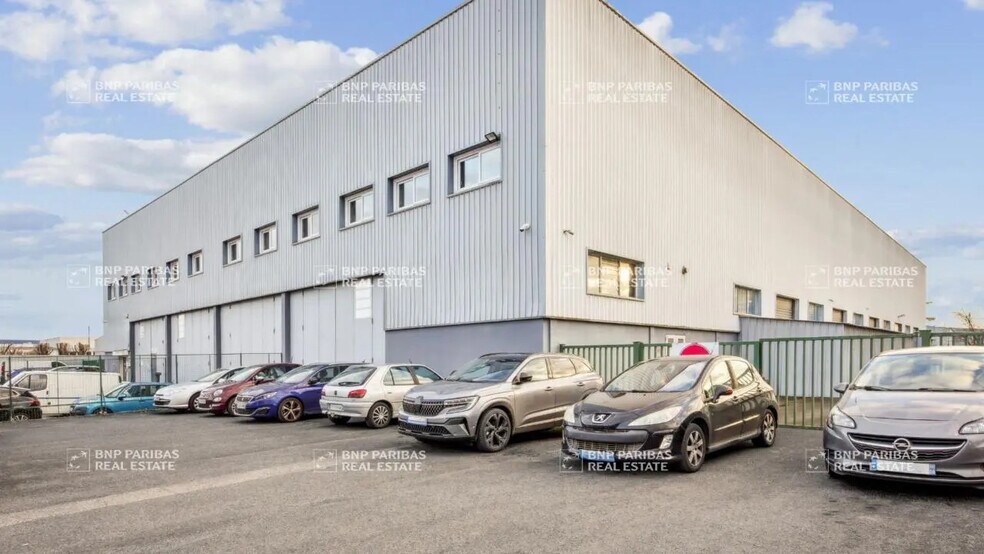 Flex in Brétigny-sur-Orge for lease - Building Photo - Image 3 of 14