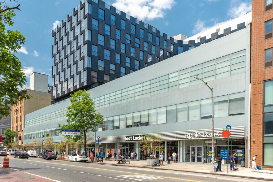 159 E 125th St, New York, NY à louer - Photo du bâtiment - Image 1 de 17