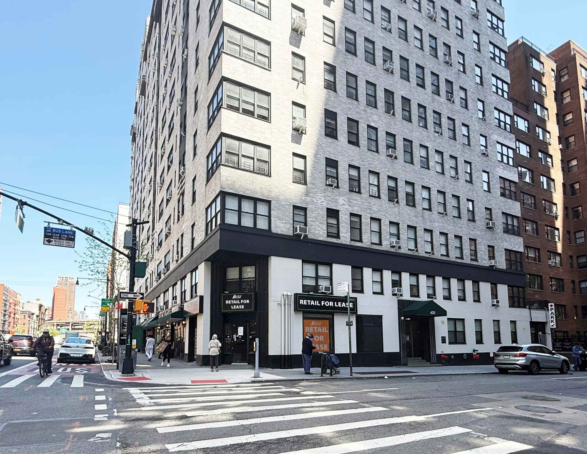 400 E 57th St, New York, NY à louer Photo du bâtiment- Image 1 de 1