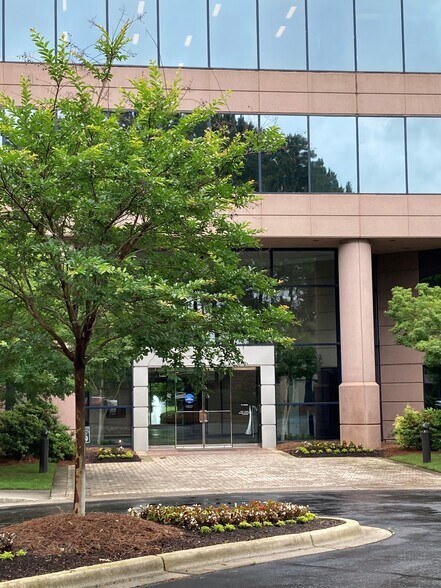 1500 Perimeter Pky, Huntsville, AL à louer - Photo du bâtiment - Image 3 de 6