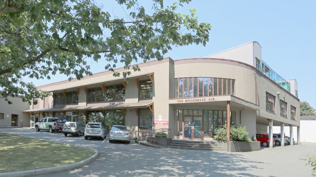 More details for 400 Brooksbank Ave, North Vancouver, BC - Industrial for Lease