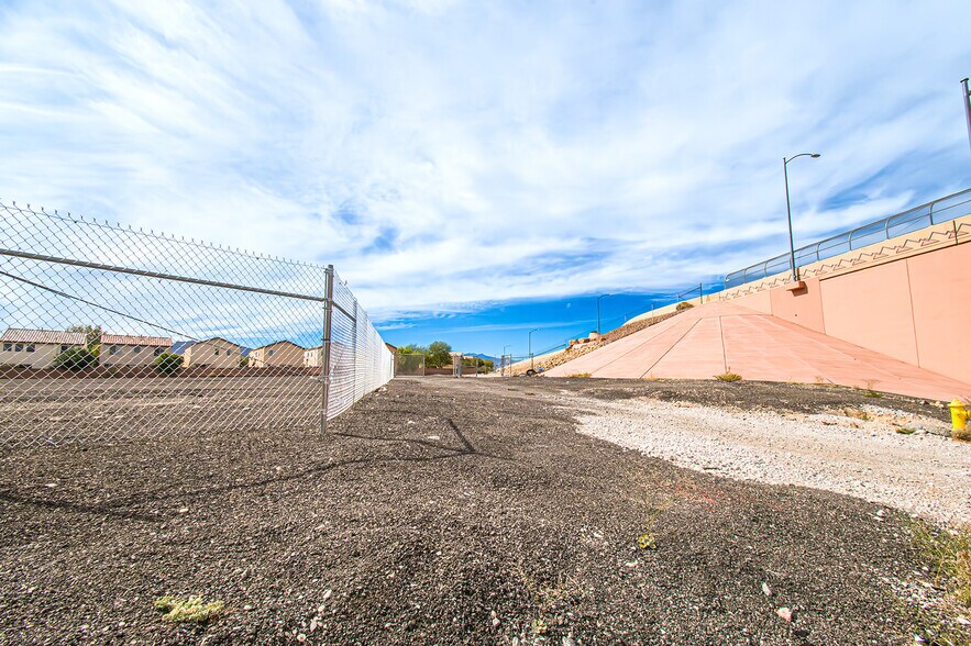 8888 N Grand Canyon Dr, Las Vegas, NV à vendre - Aérien - Image 3 de 21