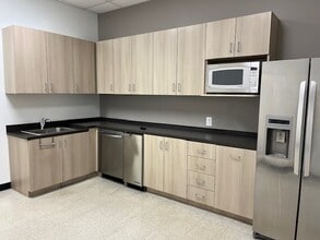 772 Greison Trl, Newnan, GA à louer Photo intérieure- Image 1 de 12