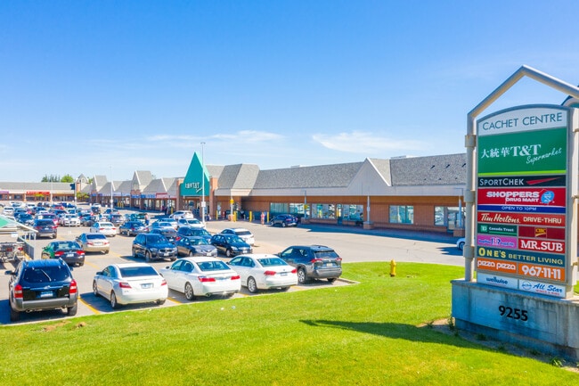 Plus de détails pour 9251-9255 Woodbine Ave, Markham, ON - Commerce de détail à louer