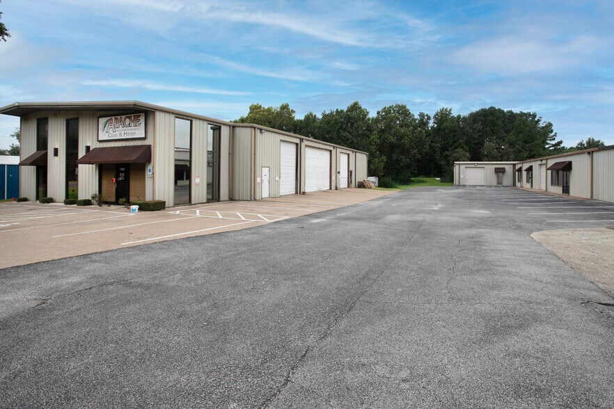 13306 State Highway 110 S, Tyler, TX à vendre - Photo du bâtiment - Image 3 de 27