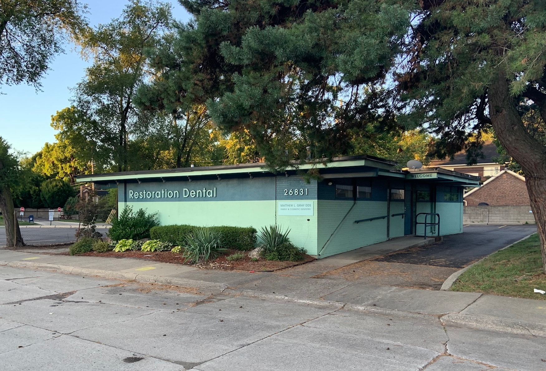 26831 Woodward Ave, Huntington Woods, MI for lease Building Photo- Image 1 of 15