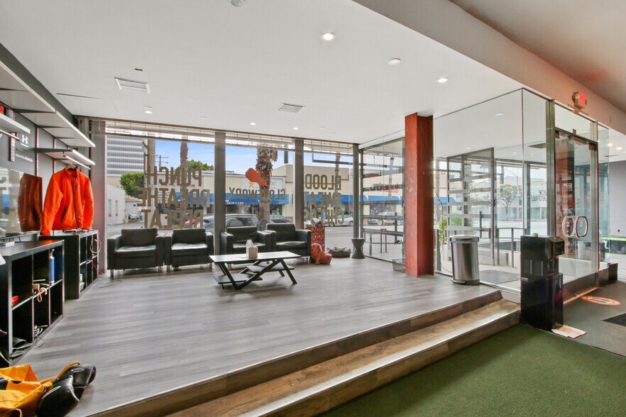 1415 Wilshire Blvd, Santa Monica, CA à vendre - Photo intérieure - Image 3 de 9